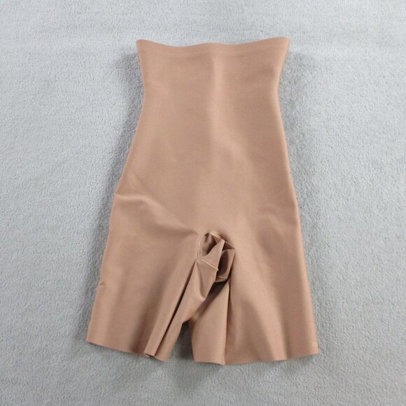 SKIMS Other - SKIMS Seamless Sculpt Mid Thigh Shorts Womens Medium Sienna Tan Shaping NWOT